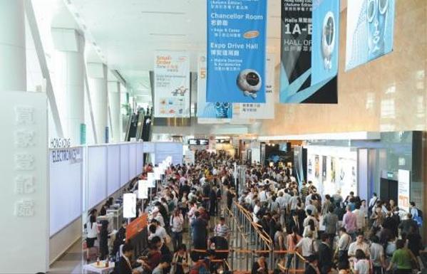 世界の展示会にアテンド致します。