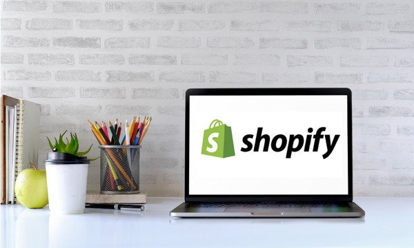 Shopifyサイト制作 （企画構成〜デザイン・コーディング込）