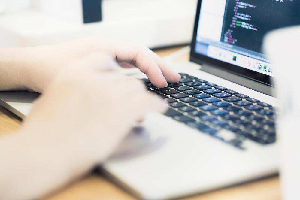 bash, cshなどシェルスクリプトを作成します！