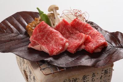 料理写真撮影します。