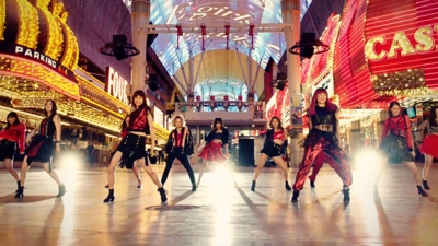 E-Girls 「Love Queen」MV