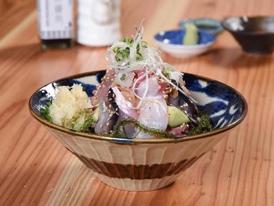 居酒屋の丼ランチ