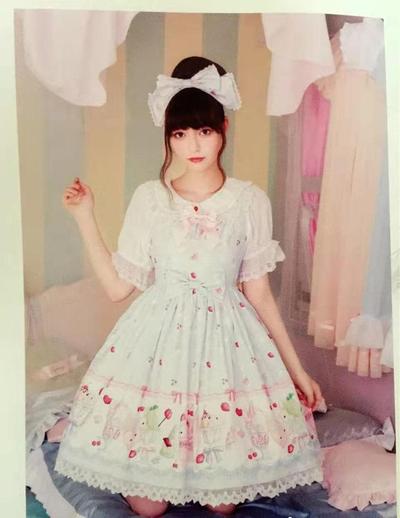 ロリター風服のデザイン