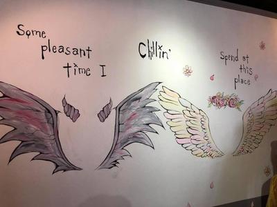 Cafe Chilloin’ 店内壁画