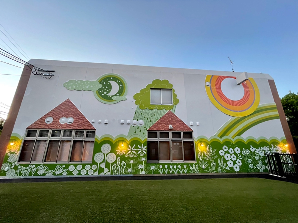 児童施設の壁面デザイン