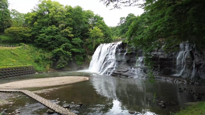龍門の滝/Ryumon Waterfall