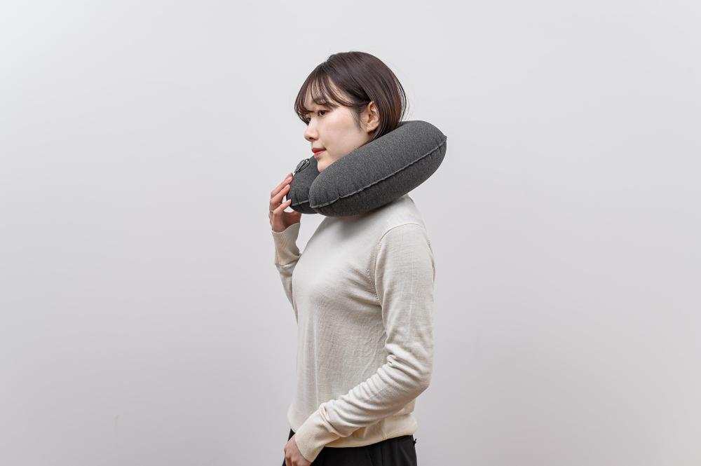 ネックピローやクッションの商品撮影＆モデルさん撮影をさせていただきました