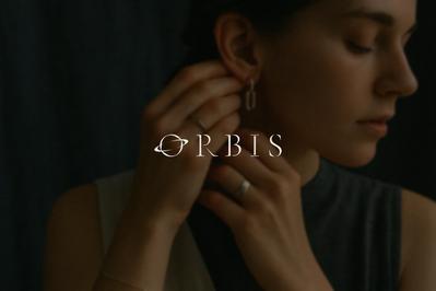 月の輝きを纏う、静謐なアクセサリーブランド「ORBiS」をデザインしました