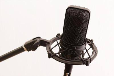 ボイスサンプルです。活きた声の力を感じていいただきたいと心を込めて読みました