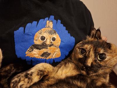 Xのフォロワーさんの猫ちゃんを描かせていただきTシャツにしていただきました