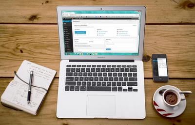 【年間100本以上執筆】企業内コラムやWebメディアにて、SEOライティングに従事しました