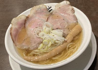 過去10年間のラーメン店の動向ました