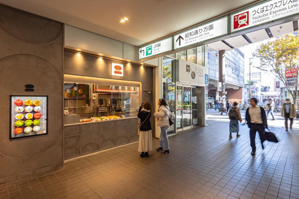 老舗ベーカリー神戸屋様のご依頼で秋葉原12月新規OPENの焼きたてアップルパイ専門店1号店の撮影をしました