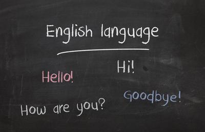 英語を用いて、決められた場面を想定して会話文を作成しました