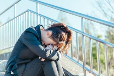 サンプル⑤「仕事に行きたくないのは当たり前？多くの社会人が悩む感情への対策とは」を作成しました