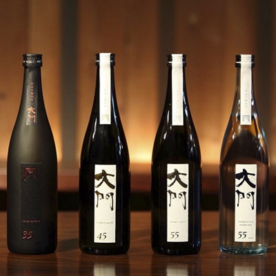 大阪府交野市にある酒蔵大門酒造株式会社DAIMONシリーズが誕生いたしました。
その商品ロゴを制作しました