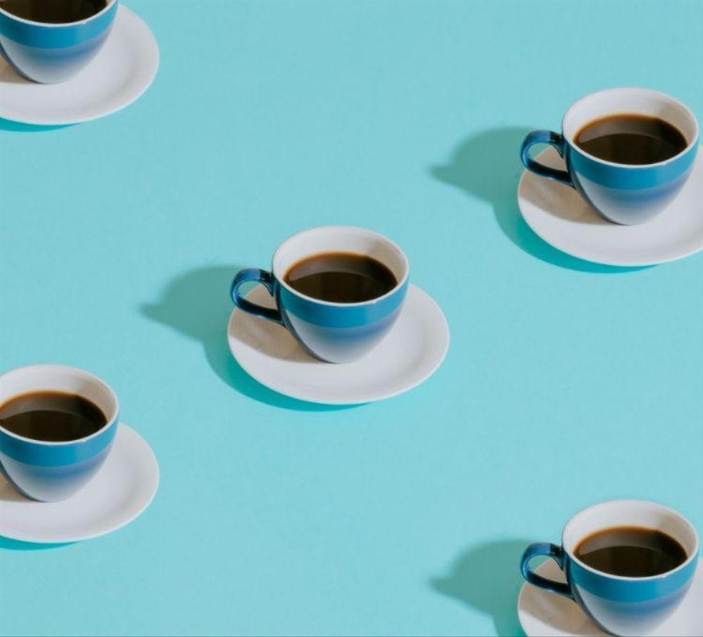  シンプルなカフェサイトのトップページをコーディングしました
