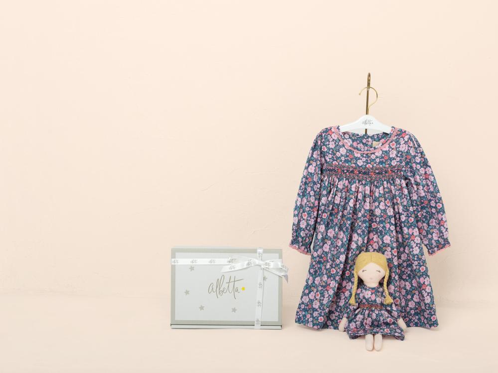 ネット販売用の子供服　物撮り、商品撮影致しました