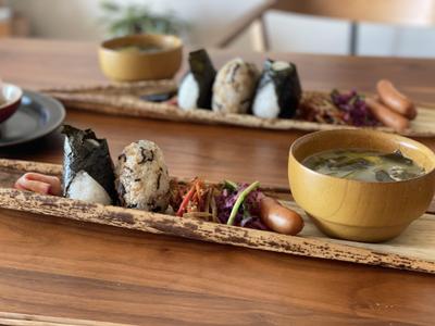自身の料理家としての活動がわかるようなLPを制作しました