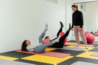 ピラティスの理想的な頻度は？　頻度別のダイエット効果も徹底解説ました