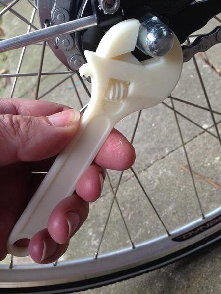 3Dプリンタ用のデータ作成からプリント造形までサポートします