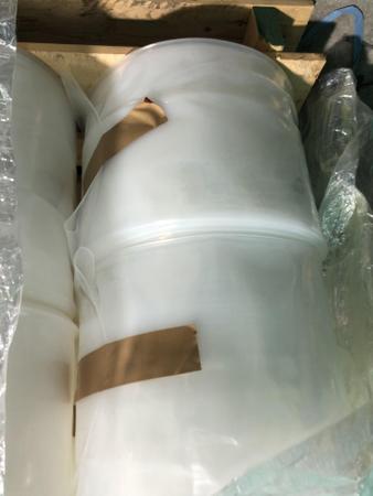 ホークリフトでパレットに乗った製品を乗せたり降ろしたりの作業や検品も出来ます