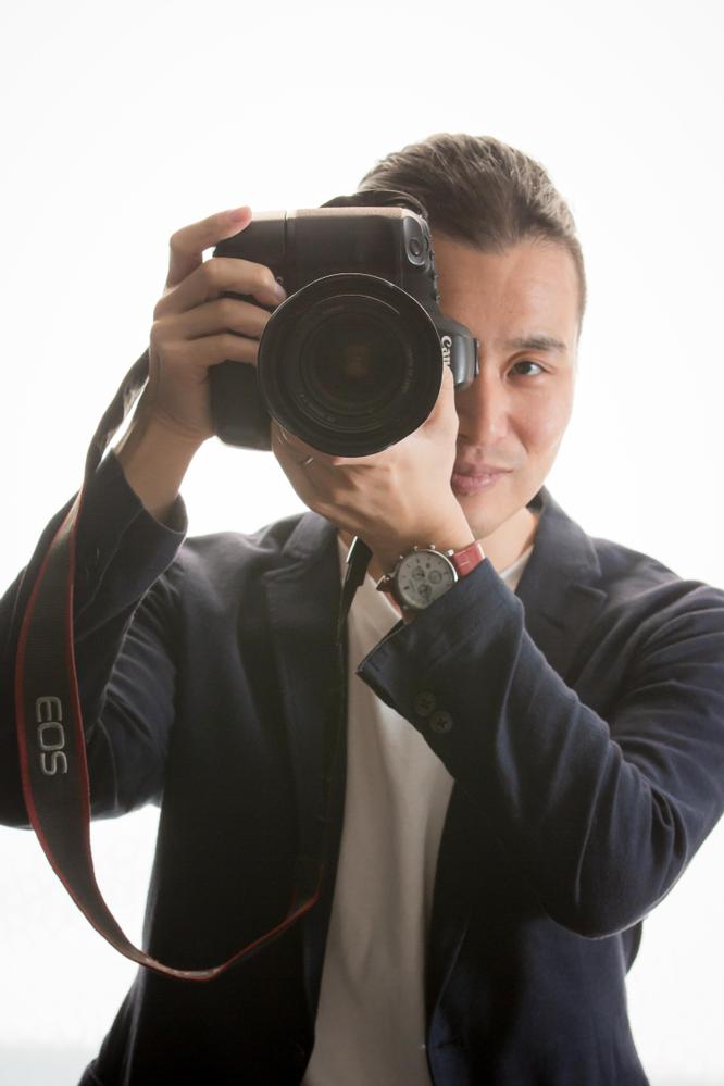 企業ポートレート写真／個人プロフィール写真。魅力を惹きだし撮影します