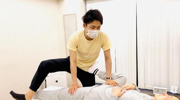 イベントなどの出張ストレッチトレーナー派遣でアーティスト様や選手の皆様を癒します