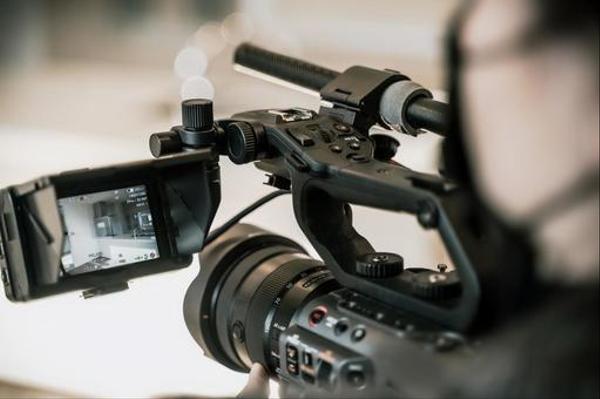 プロが企業PR動画を撮影、編集、納品までさせていただきます