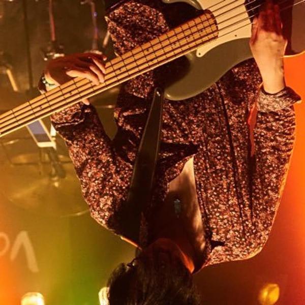 プロがエレキベースを宅録・録音し、最高の音を納品します