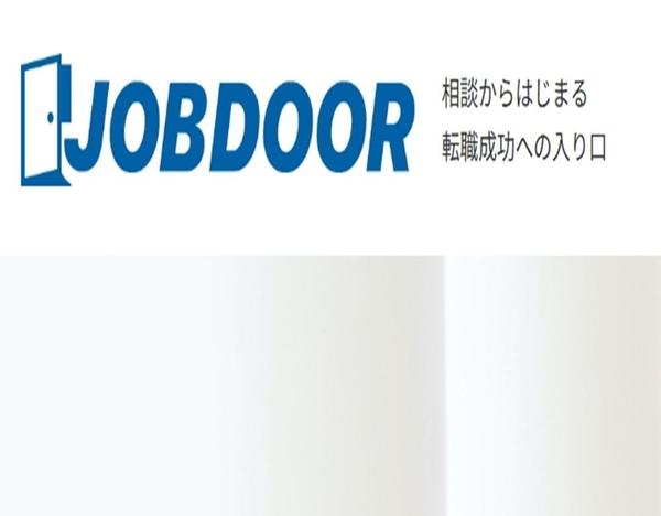 【セットで導く】ず────と愛される
キャッチコピー＆ネーミングを同時創作します