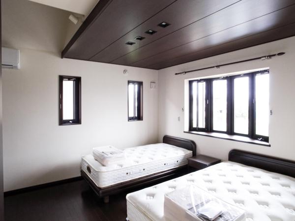 内装の床・壁・天井および照明・家具の品番リストにてご提案させて頂きます