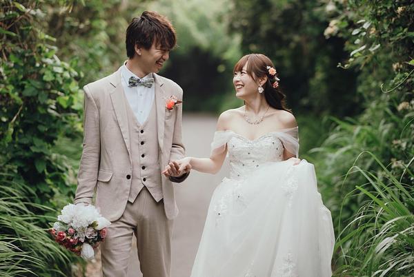 思い出に残る結婚式、披露宴の撮影やウエディングのオープニングムービーを制作しします
