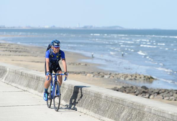 ロードバイクやスポーツ自転車の初心者にサイクリングしながら乗り方を教えます