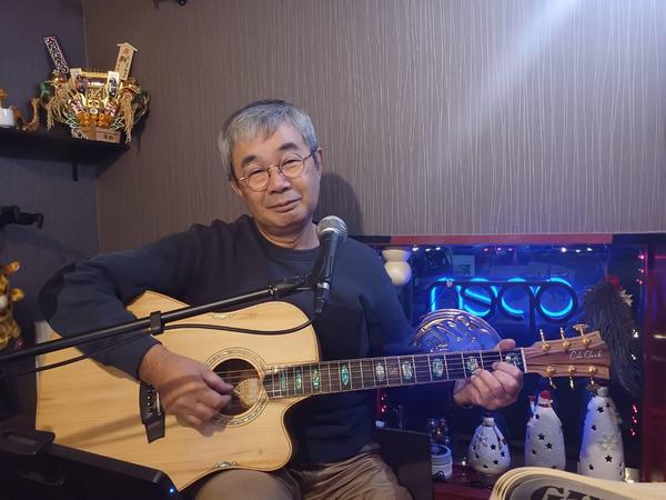 【峰正】音楽イベントで「昭和のフォークソング」弾き語りをします