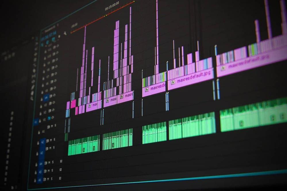 Adobe premiere proを使用し動画編集/制作をします