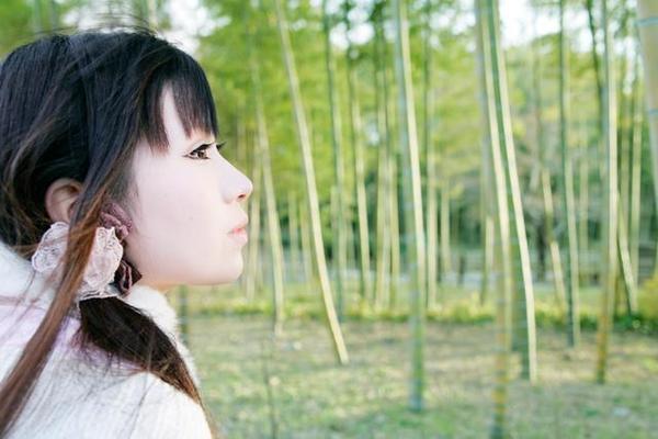 １）お見合いや婚活２）各種SNS３）宣材や各種オーディションのための写真を撮影します