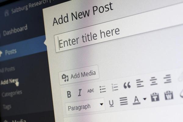 SEO対策など上位表示・集客を増やし、さらに独創的で優美なdesignで制作します