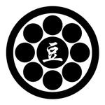 Akari M (maa_a)さんの【簡単です！】家紋に文字を入れ込むだけ。　金の豆の家紋ロゴへの提案