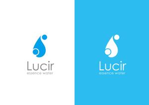 TAD (Sorakichi)さんの新商品「Lucir essence water」のロゴデザインの依頼への提案