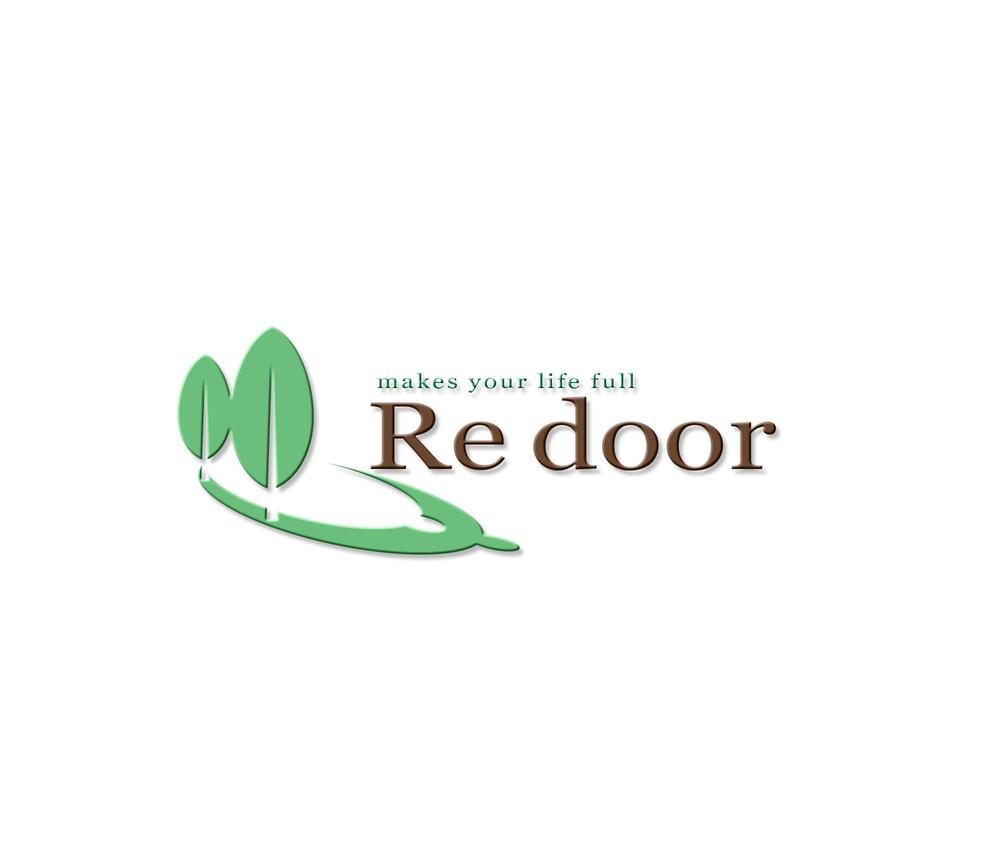 キャンプ/アウトドアブランド「Re door 」のロゴ