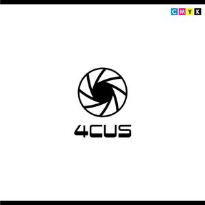 さんの個人フォトポートフォリオサイト「4CUS」のロゴ作成への提案