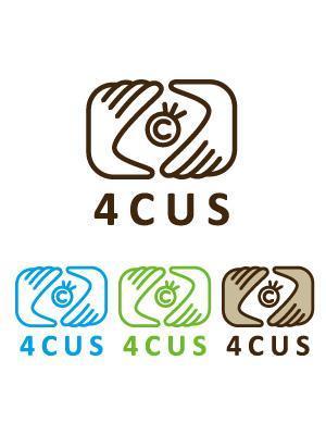 SUKEさんの個人フォトポートフォリオサイト「4CUS」のロゴ作成への提案