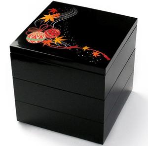 J_Design888 (J_DESIGN)さんの新作おせち重箱のフタに入れるデザイン への提案