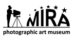 studio-lodgeさんの美術館　photo museum のロゴ　への提案