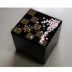 tomo_acu (tomo_acu)さんの新作おせち重箱のフタに入れるデザイン への提案