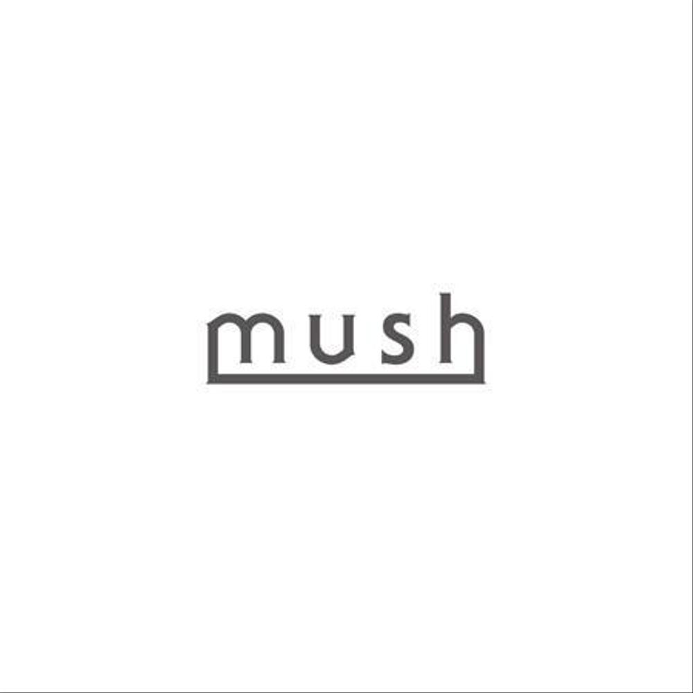 アパレルサイト　「mush」の　ロゴ