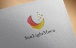 web_rog ()さんの美容・健康食品【SunLightMoon】の会社ロゴへの提案