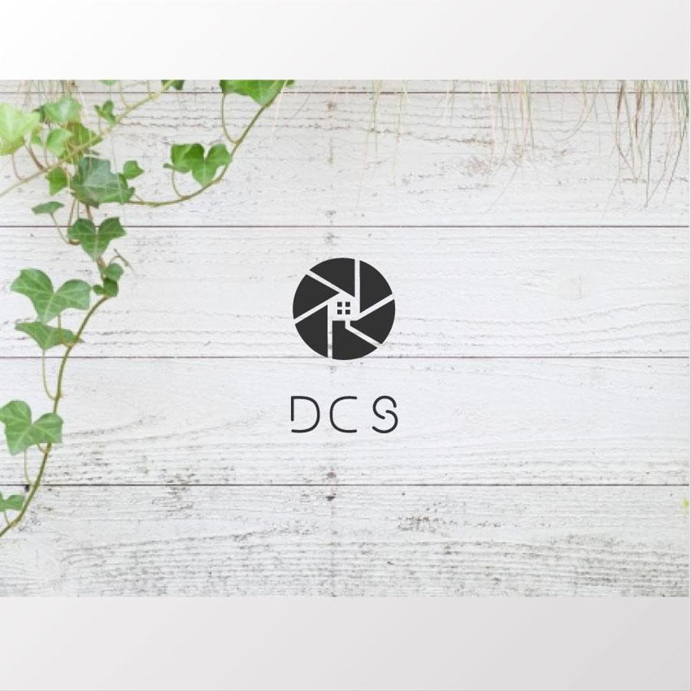 写真撮影会社「DCS」のロゴデザイン