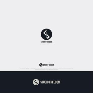 Karma Design Works (Karma_228)さんの新規EVENT SPACE「Studio Freedom」のロゴへの提案